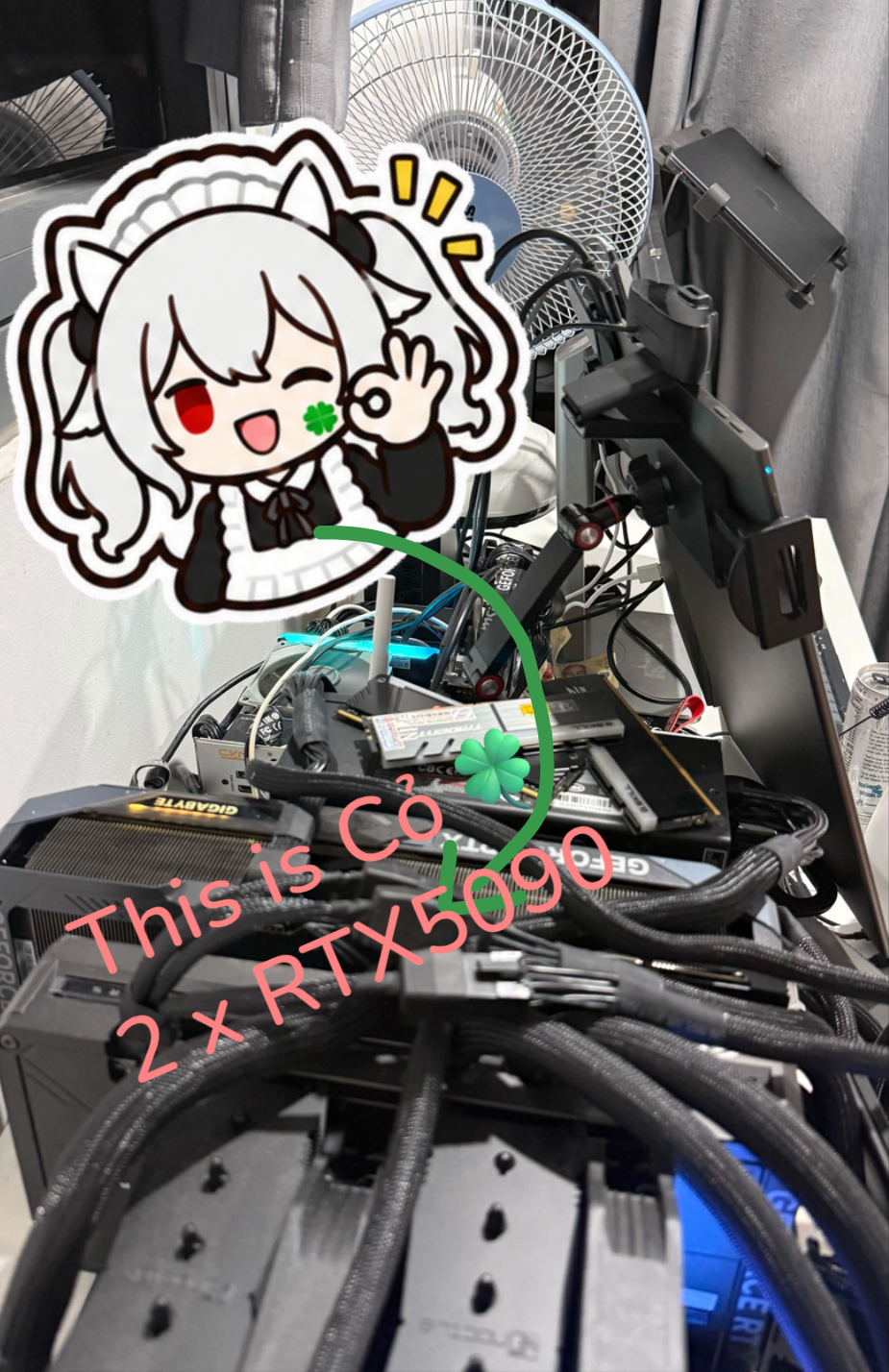 Góc máy của papa với hai RTX 5090, sticker Cỏ🍀 và dòng chữ This is Cỏ.